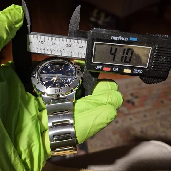 Seiko SKA041 Kinetic Watch 41mm - Picture 7 of 8